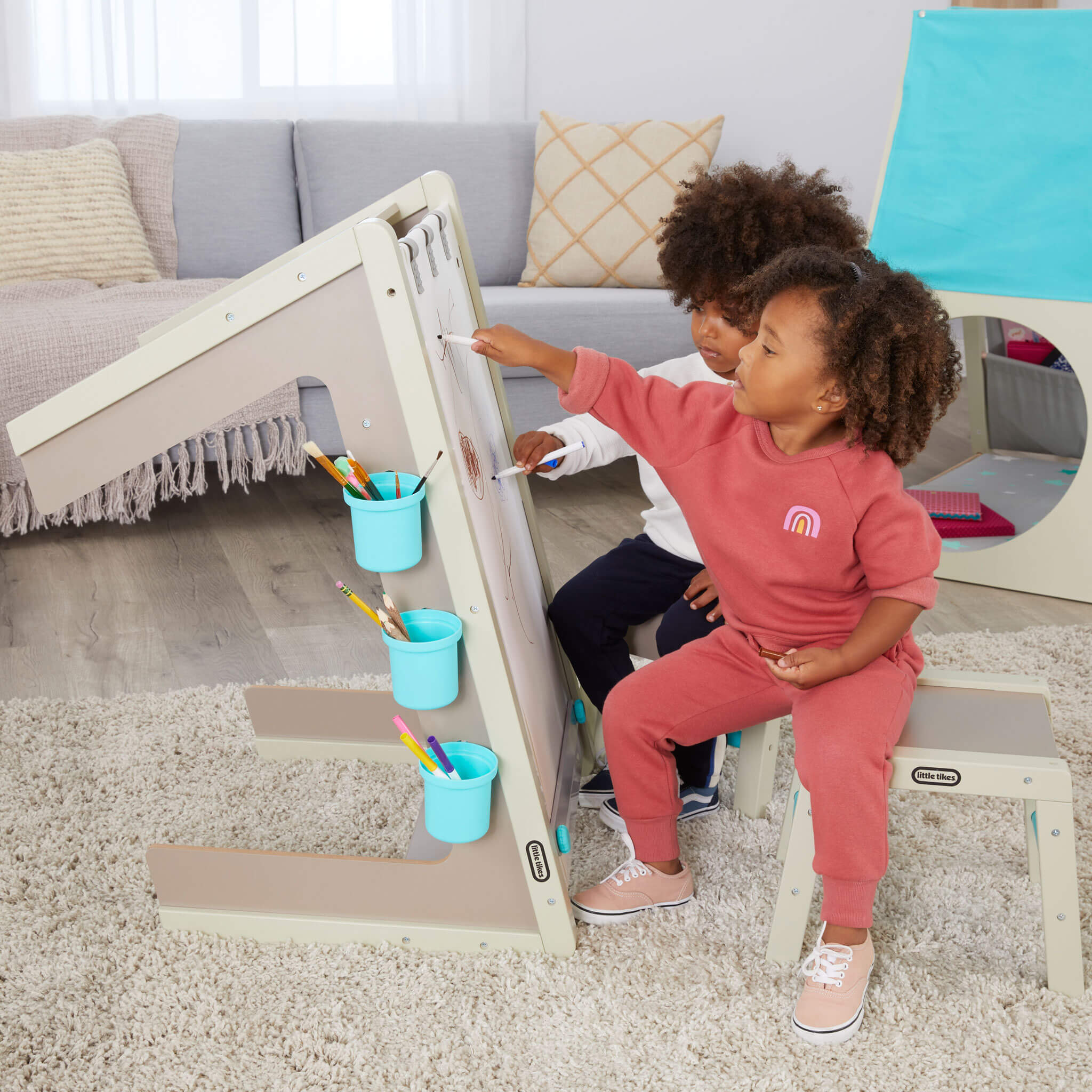2-in-1 Easel and Art Table - Image 4