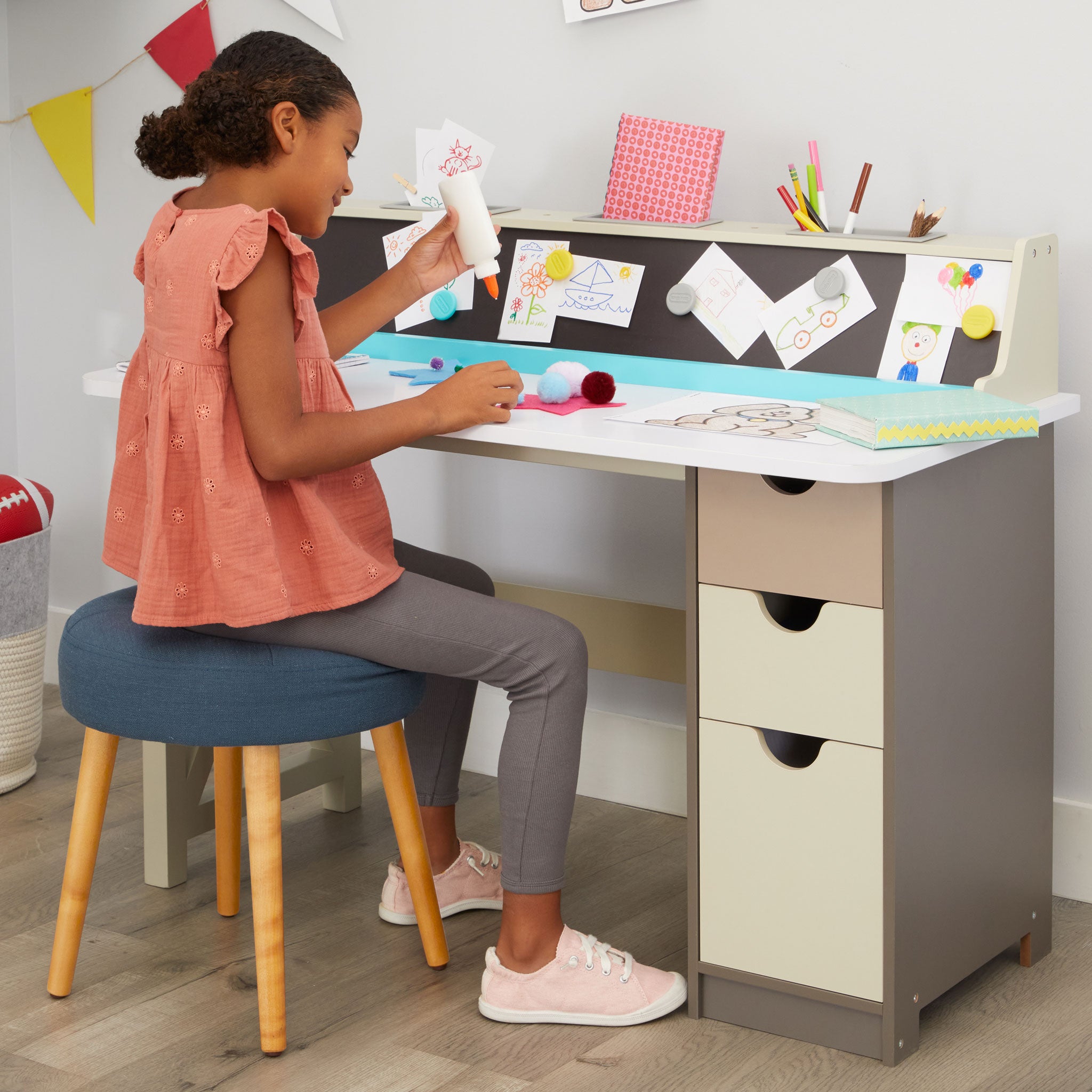 2-in-1 Chalkboard Desk - Image 4